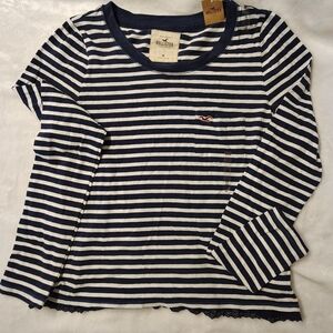 Hollister Navy & White striped V- neck long sleeve Tee SZ M -NWT